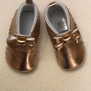 BABY BOOTIES PINK BRONZE O-3 mo child of mine